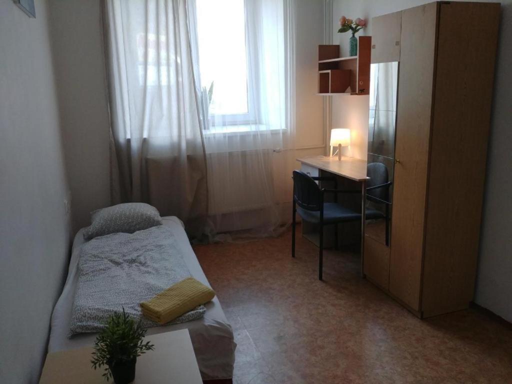 Near Main Railway And Bus Station, Vankovka Brno Luaran gambar